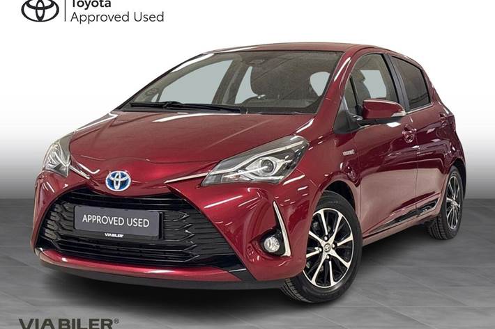 Rød Toyota Yaris fra 2020