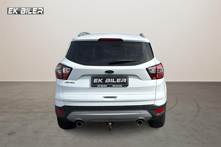 Hvid Ford Kuga fra 2017