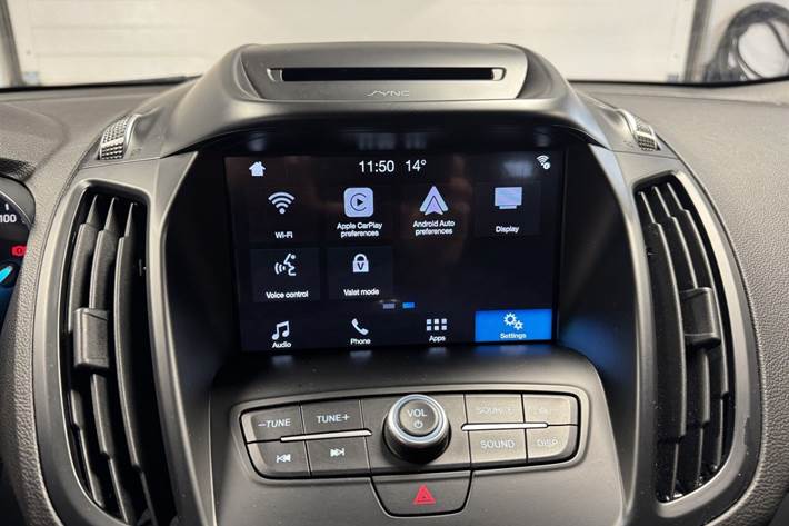 Hvid Ford Kuga fra 2017