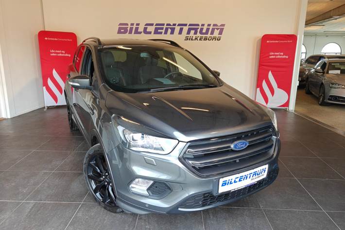 Grå Ford Kuga fra 2018