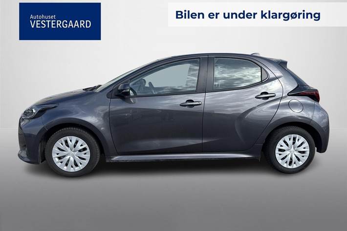 Grå Mazda 2 fra 2022