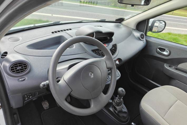 Gul Renault Twingo fra 2011