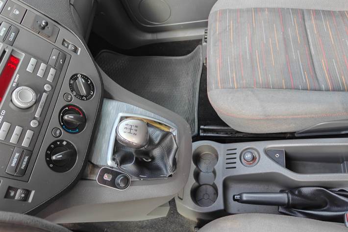 Gul Ford C-MAX fra 2009