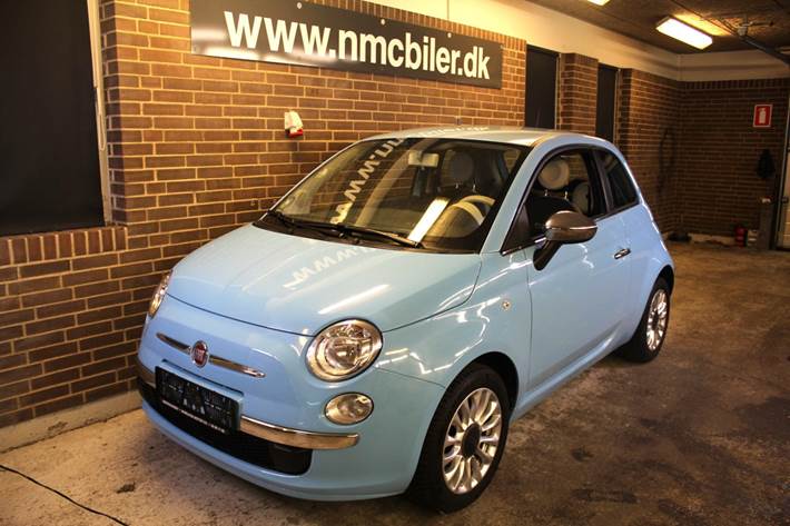 Blå Fiat 500 fra 2015