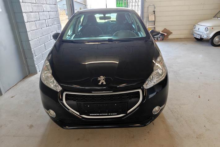 undefined Peugeot 208 fra 2014