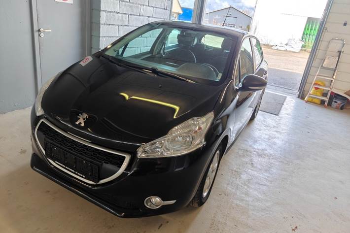 undefined Peugeot 208 fra 2014