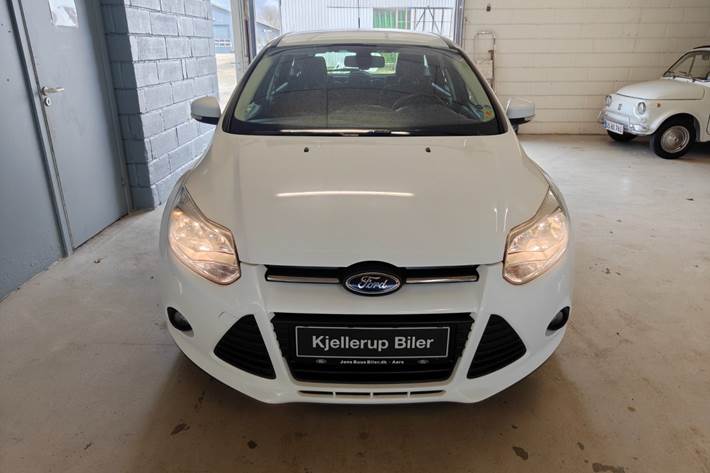 Gul Ford Focus fra 2014
