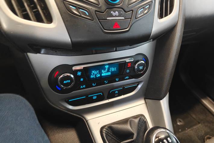 Gul Ford Focus fra 2014