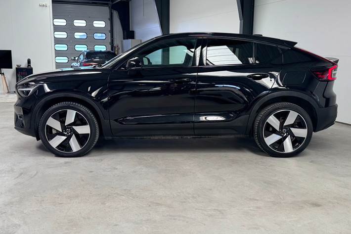 Sort Volvo C40 fra 2023