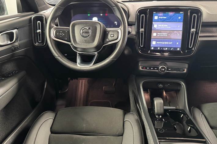 Sort Volvo C40 fra 2023