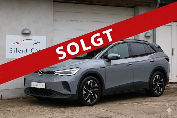 Grå VW ID.4 fra 2022 set udefra