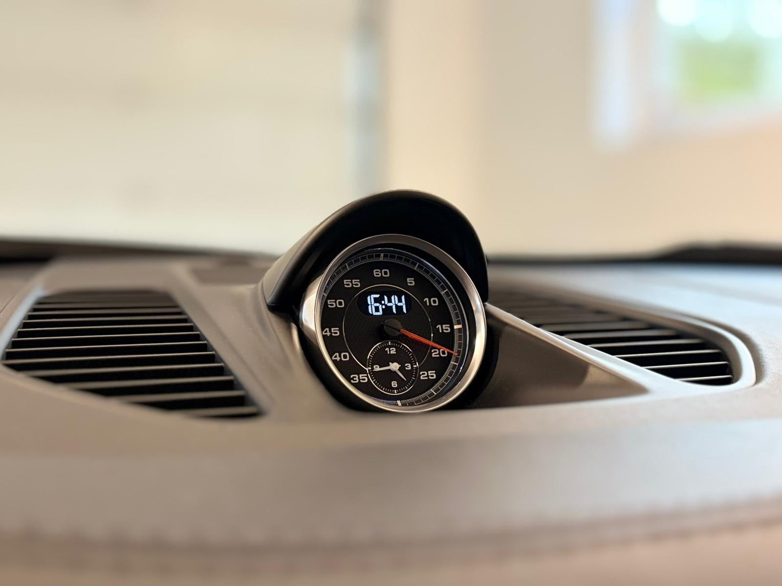 Sort Porsche 911 Carrera 4S fra 2015