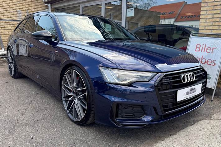 Blå Audi A6 fra 2020