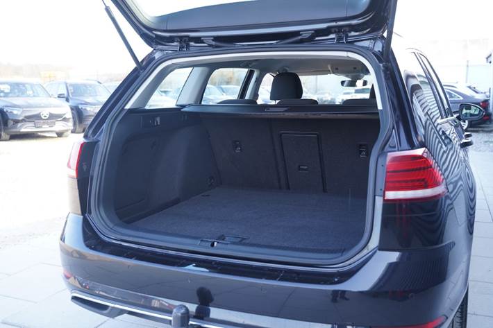 Sort VW Golf VII fra 2019