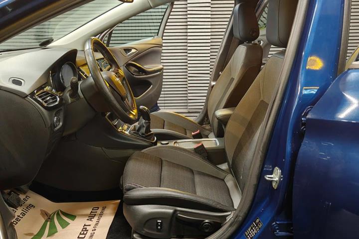 undefined Opel Astra fra 2020