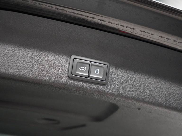 Audi A6 55 TFSi e Sport Avant quattro S-tr.