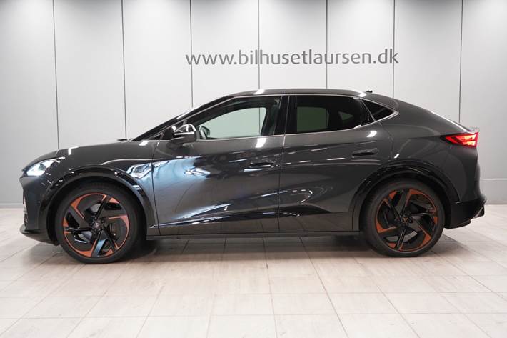 Sort Cupra Tavascan fra 2025