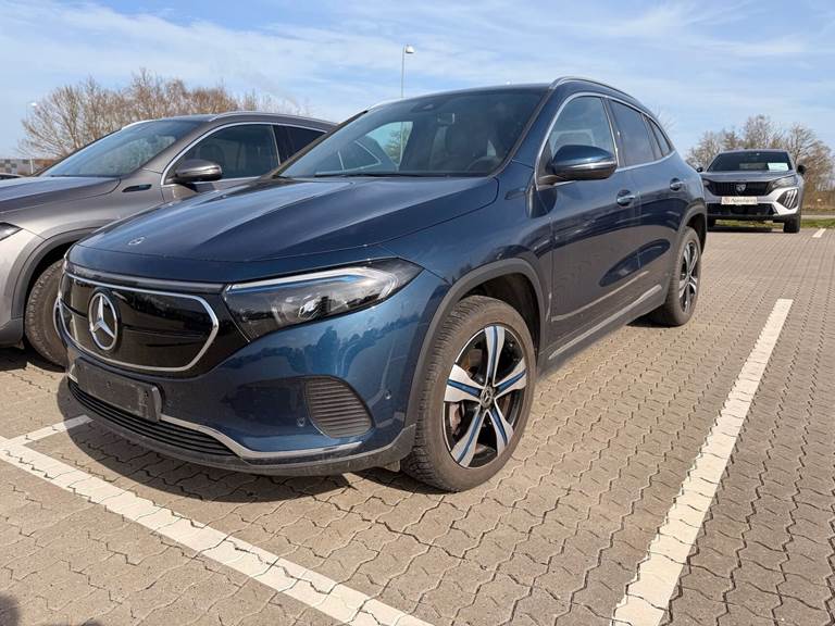 Mercedes EQA250