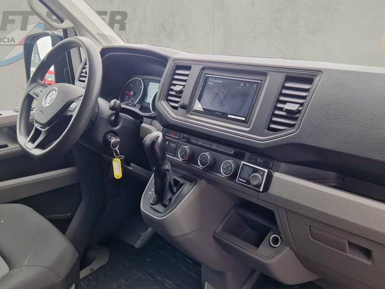 VW Crafter 35 2,0 TDi 140 Kassevogn L3H2 aut.