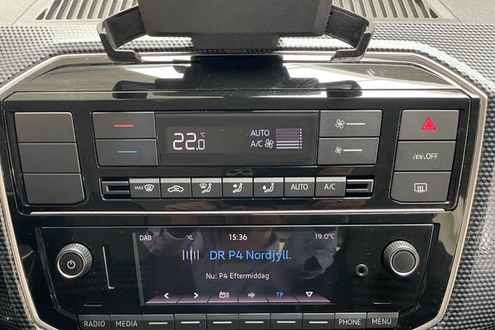 Hvid VW E-UP! fra 2023