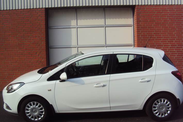 Hvid Opel Corsa fra 2019