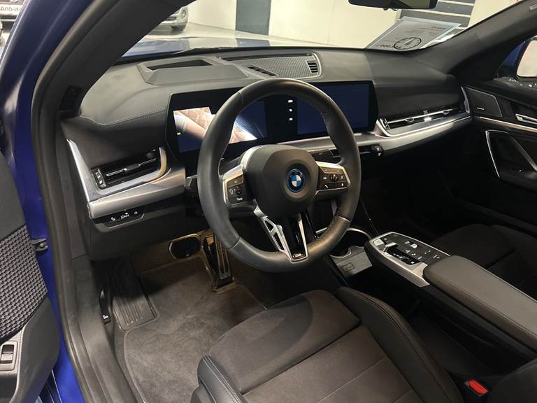 BMW iX2 xDrive30 Fully Charged