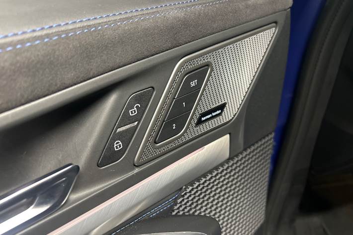 Blå BMW iX2 fra 2026