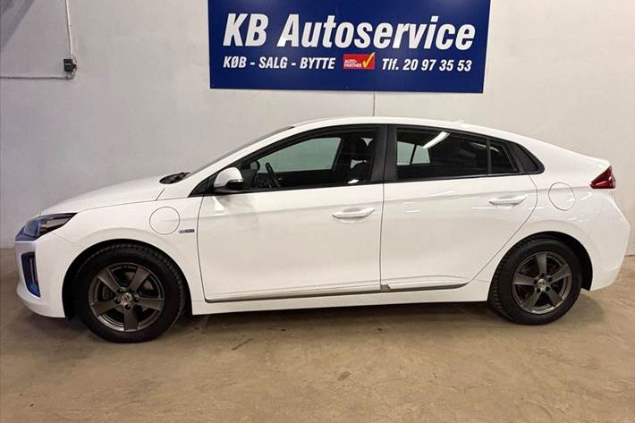 Hvid Hyundai Ioniq fra 2020