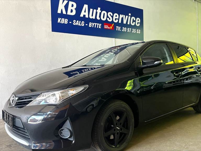 Toyota Auris 1,6 T2