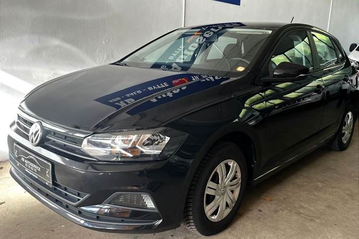 Sort VW Polo fra 2019 set udefra