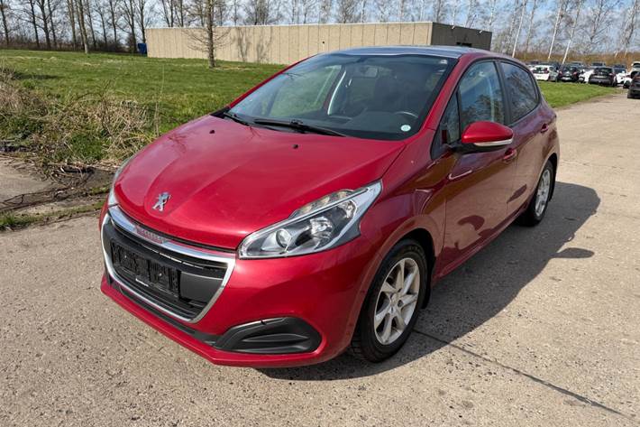 undefined Peugeot 208 fra 2016