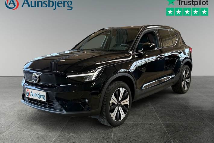 Sort Volvo XC40 fra 2023