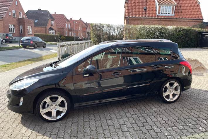 Sort Peugeot 308 fra 2011