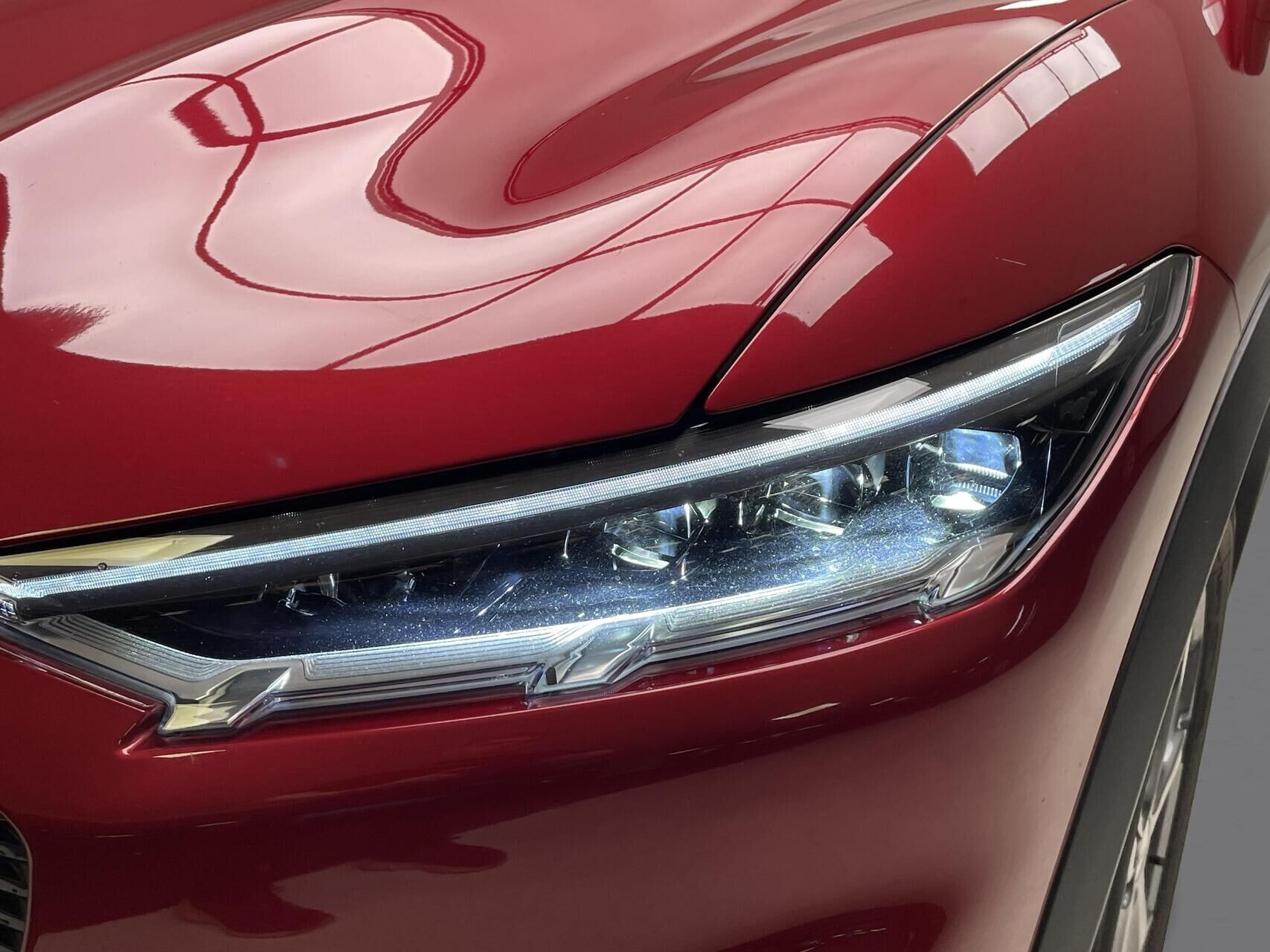 Rød Ford Mustang Mach-E fra 2022