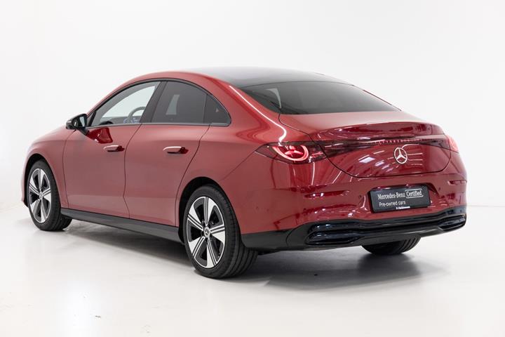 Rød Mercedes CLA250+ fra 2026
