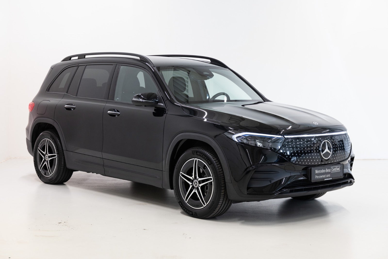 Sort Mercedes EQB250+ fra 2026