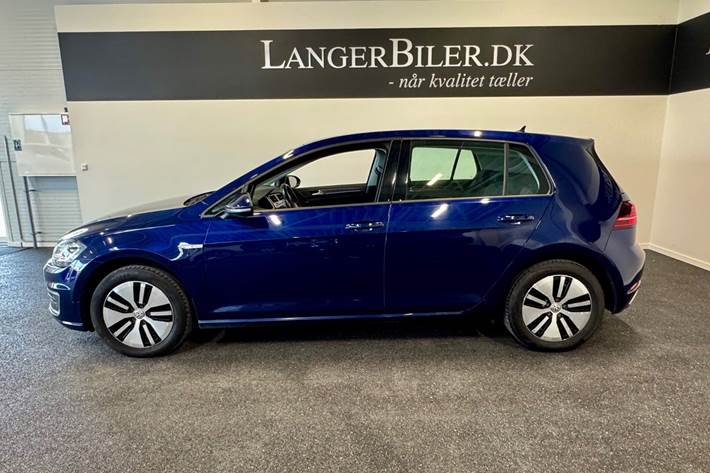 Blå VW e-Golf VII fra 2020