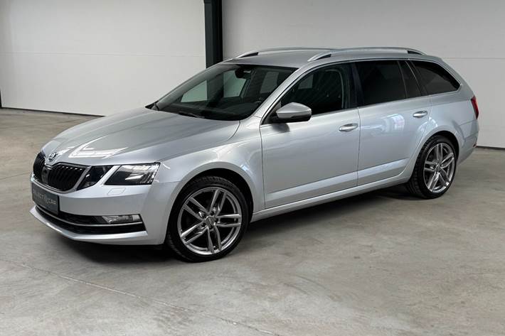 Sølv Skoda Octavia fra 2019