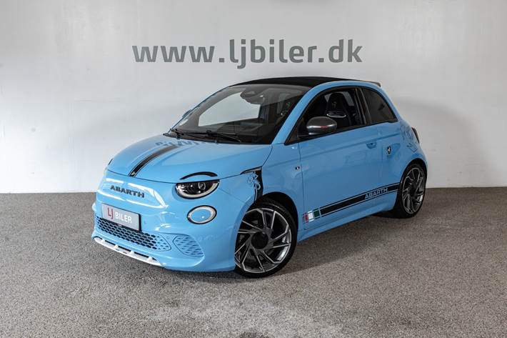 Blå Abarth 500e fra 2023