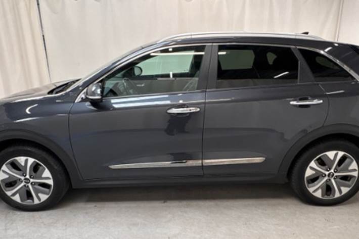 Grå Kia e-Niro fra 2019