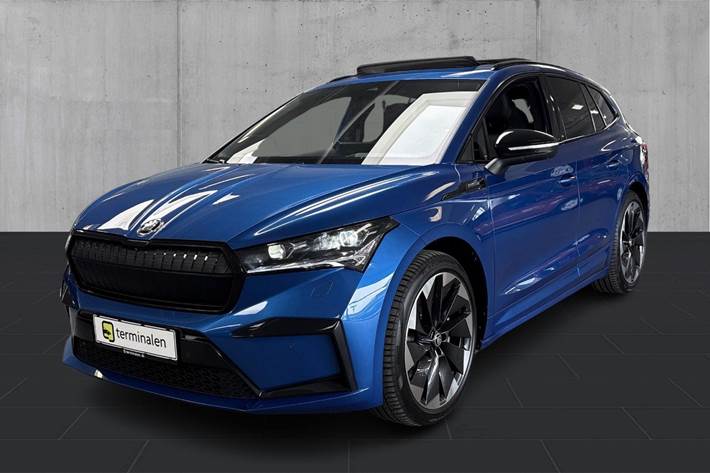 Blå Skoda Enyaq fra 2021
