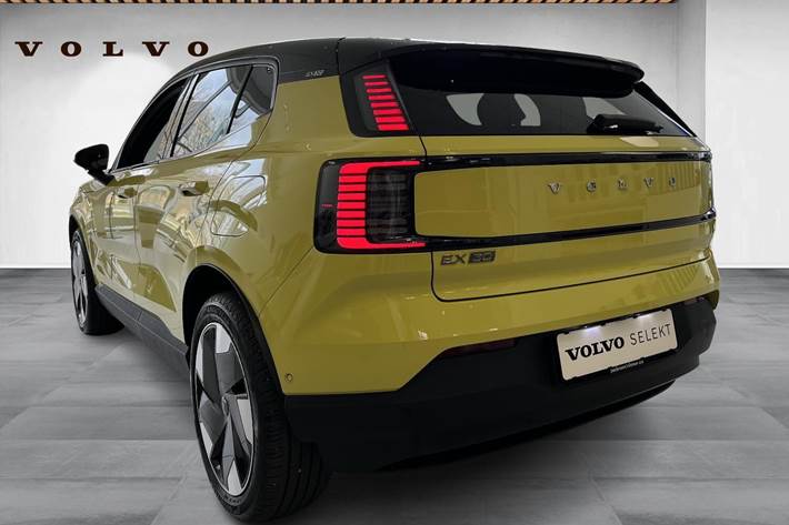 Gul Volvo EX30 fra 2024