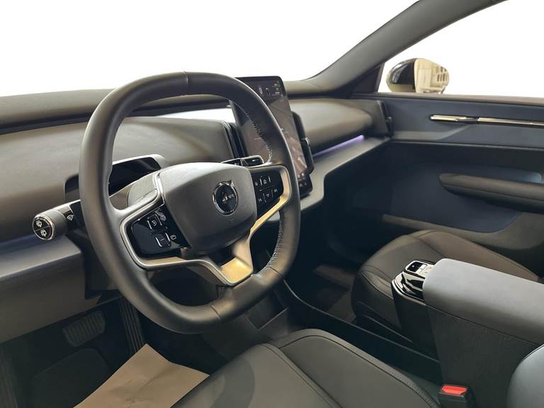 Volvo EX30 Single Motor Extended Range Ultra 272HK 5d Aut.