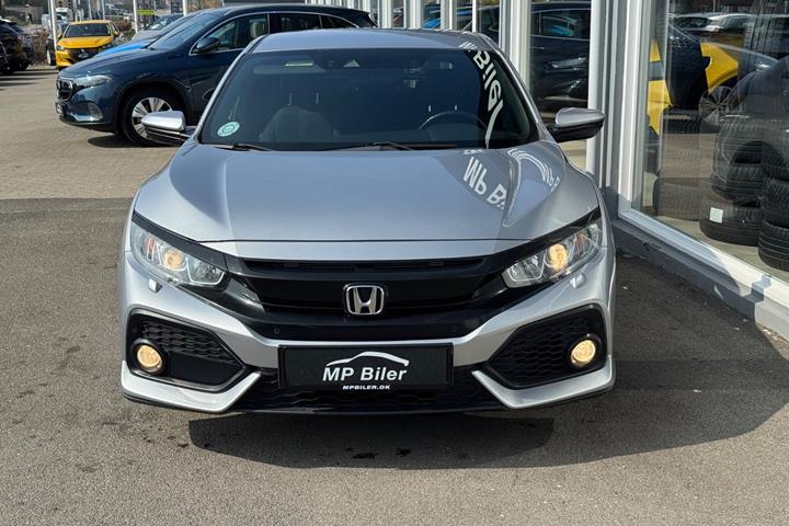 Sølv Honda Civic fra 2018