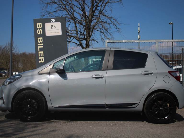 Toyota Yaris 1,5 Hybrid H3 Smart e-CVT