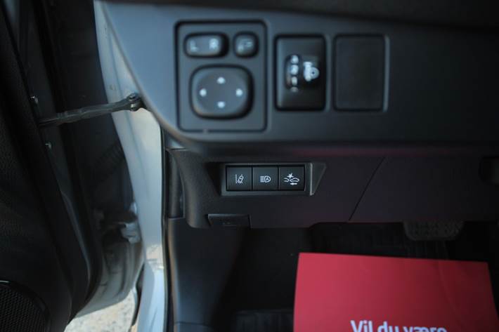 Grå Toyota Yaris fra 2019