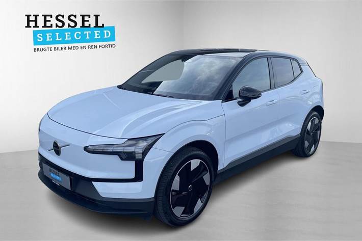 Blå Volvo EX30 fra 2024 set udefra