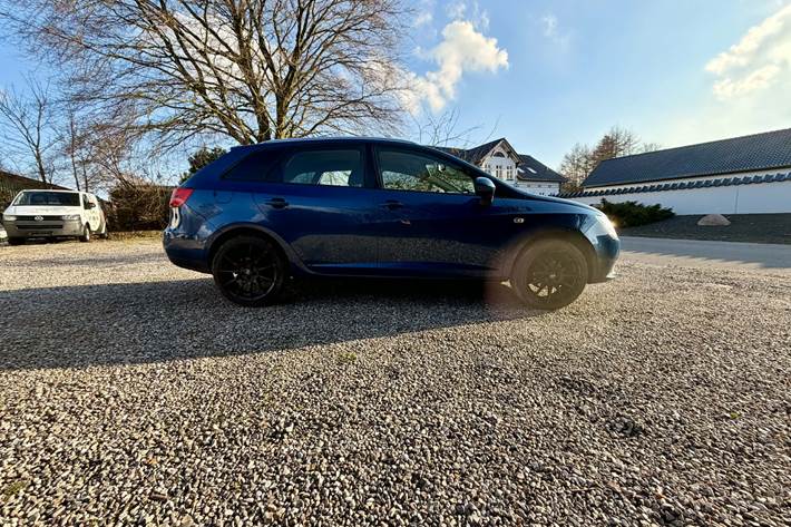 Blå Seat Ibiza fra 2015
