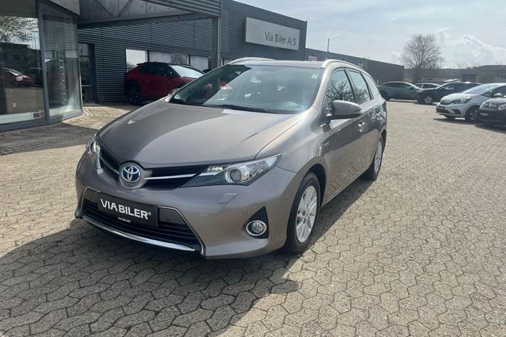 Bronze Toyota Auris fra 2013