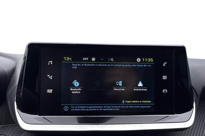 Grå Peugeot e-208 fra 2023